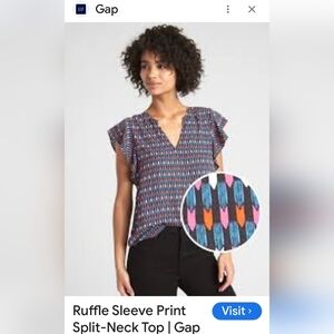 Gap Ruffle print split neck top. Pink/blue/white. Size M